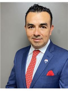 经纪人/所有者 - Mario Eduardo González Díaz - RE/MAX Arcos
