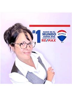 Alejandra  Vera  - RE/MAX Daia
