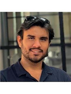 Abner López - RE/MAX On The Bay