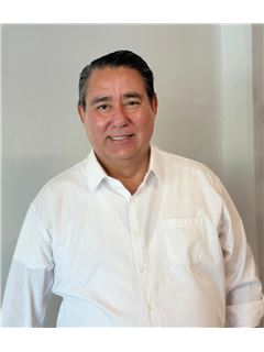 José Antonio Rivera Navarro - RE/MAX Pacific Life