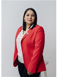 Martha Alvarez - RE/MAX Express