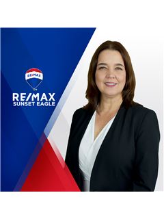 Paulina Elias  Azcona - RE/MAX Sunset Eagle