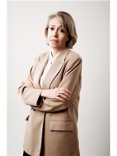 Alicia Villareal - RE/MAX Savic