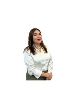 Jovvana Navarro - RE/MAX Grand