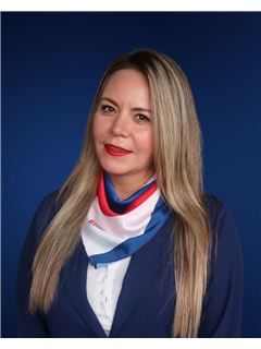 STEPHANIE PELLA OROPEZA - RE/MAX ADN