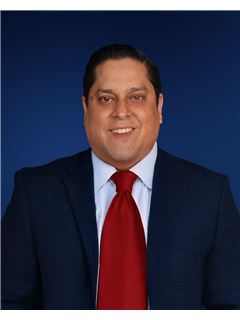 ARTURO ESCOBAR COMPARÁN - RE/MAX ADN