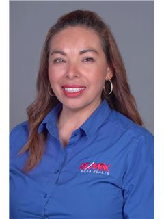 Adriana Martinez - RE/MAX Baja Realty