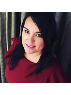 Leonor Marron - RE/MAX Cabo Sanctuary R. E.