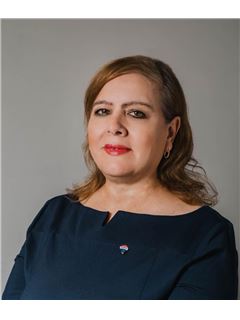 Claudia  Ames López - RE/MAX One