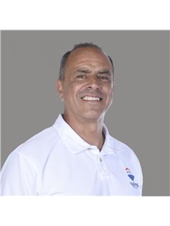 Louis Alberto Lobato Valverde - RE/MAX Trust