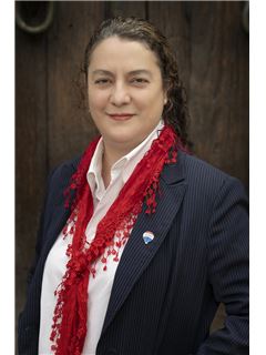 Ruth  de la Peña - RE/MAX Colonial
