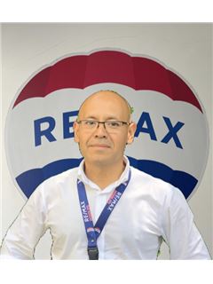 Javier Henestrosa - RE/MAX Homelife