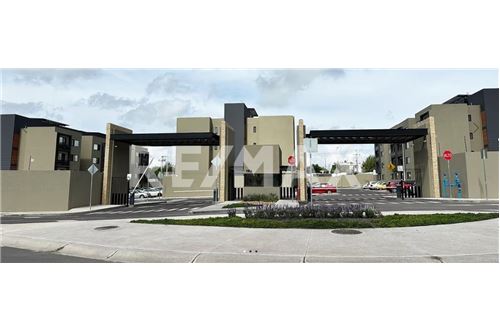 BLVD. DEL REFUGIO  -  El Marques, Mexico