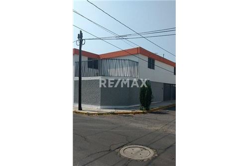 Vicky Pérez Anaya – RE/MAX Angelópolis – Puebla, Puebla | Mexico