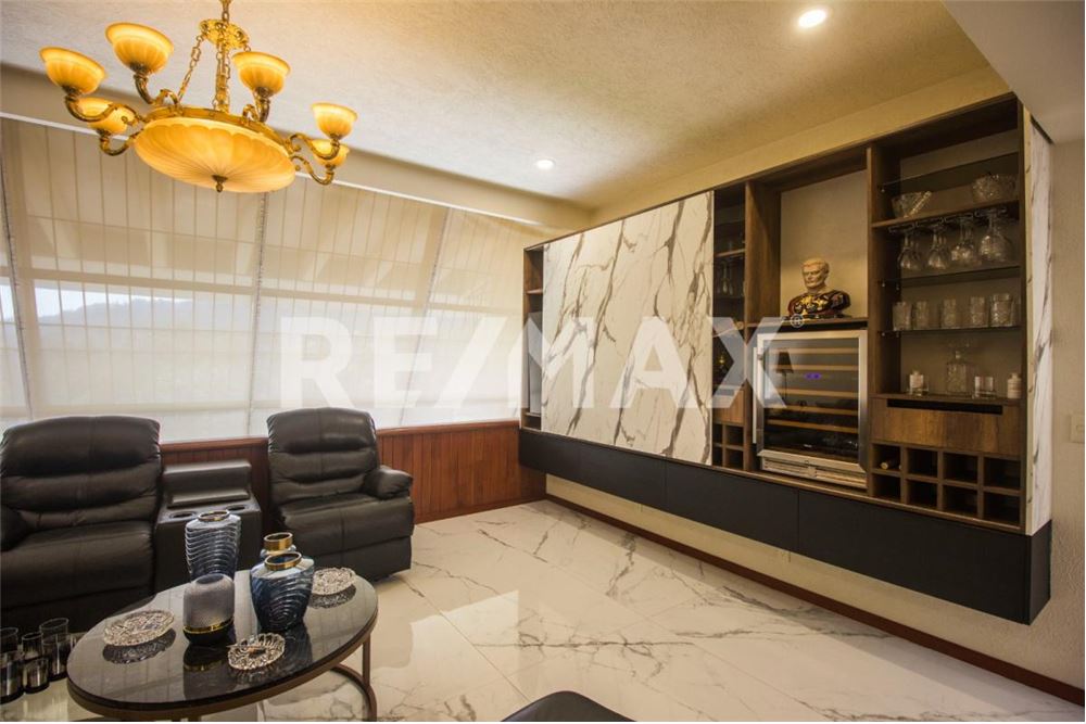 באזור מגורים - בית פרטי - Tlajomulco De Zúñiga, מקסיקו - Mexico - 17 - 1001002017-138