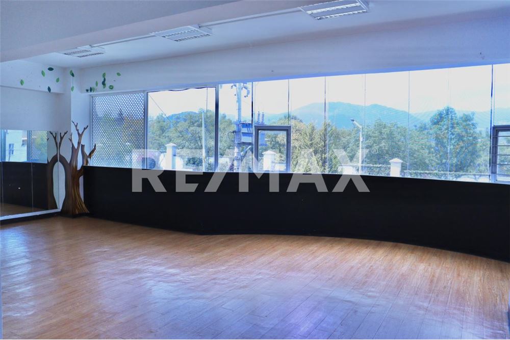 Commercial - Commercial/Retail - Huixquilucan, Mexico - Mexico - 19 - 1001028002-553