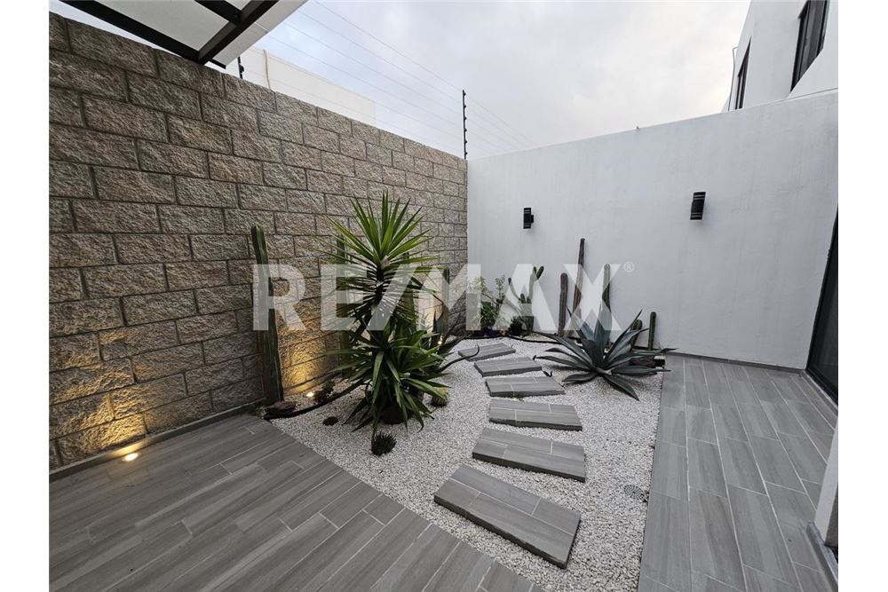 Residential - House - El Marques, Mexico - Mexico - 16 - 1001065017-86