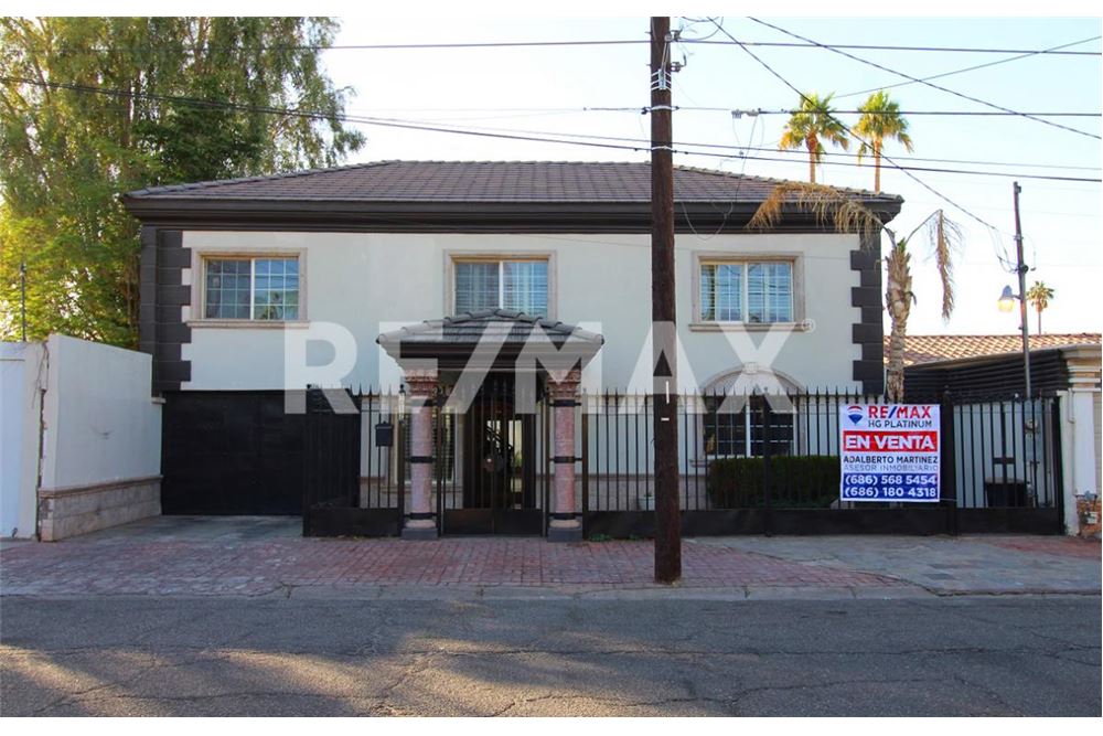 באזור מגורים - בית פרטי - Mexicali, מקסיקו - Mexico - 1 - 1001133214-3