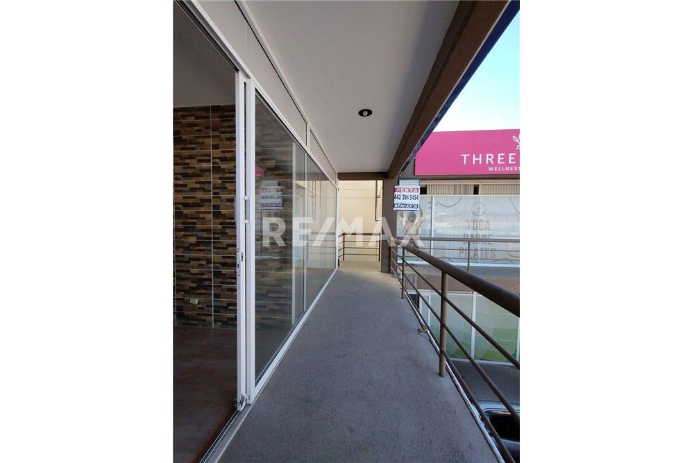 Comercial - Lojas - Querétaro, México - Mexico - 3 - 1001065263-9