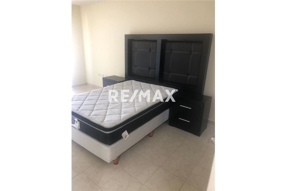 Residential - บ้านเดี่ยว - Salamanca, Mexico - Mexico - 9 - 1001111004-299