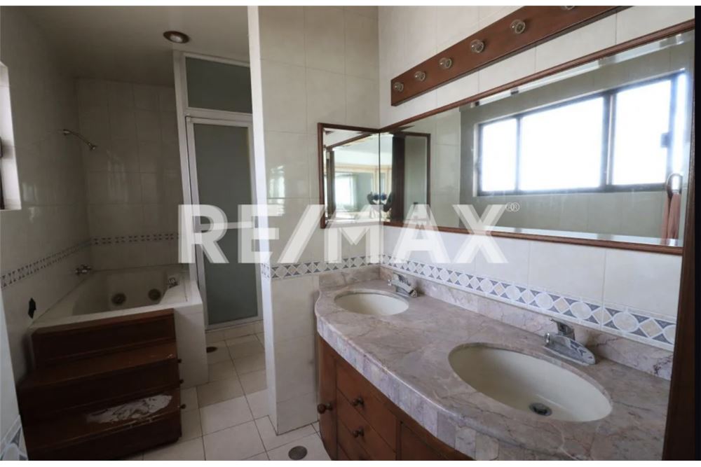 Residential - House - Ciudad de México, Mexico - Mexico - 13 - 1001028002-549