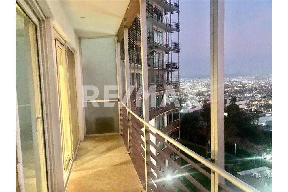 Prédio Habitacional - Apartamento com Sotão - Querétaro, México - Mexico - 12 - 1001065199-81