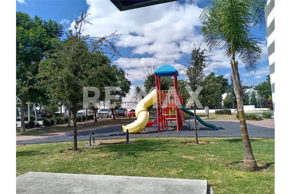 Residential - Apartment with roof - Querétaro, Mexico - Mexico - 22 - 1001065263-14