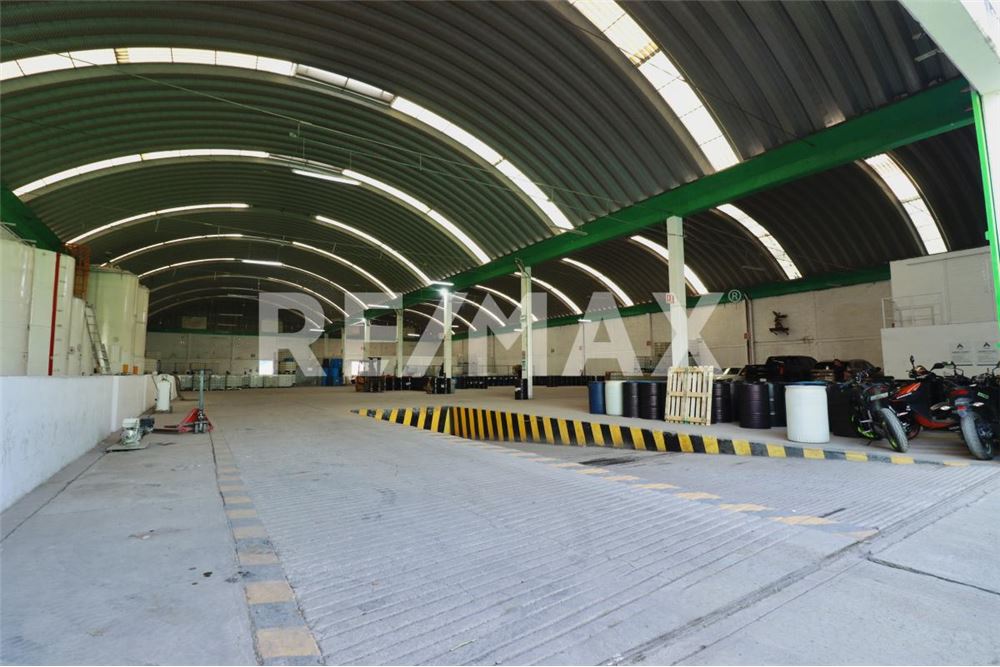 Commercial - Warehouse - Valle De Chalco Solidaridad, Mexico - Mexico - 4 - 1001028002-563