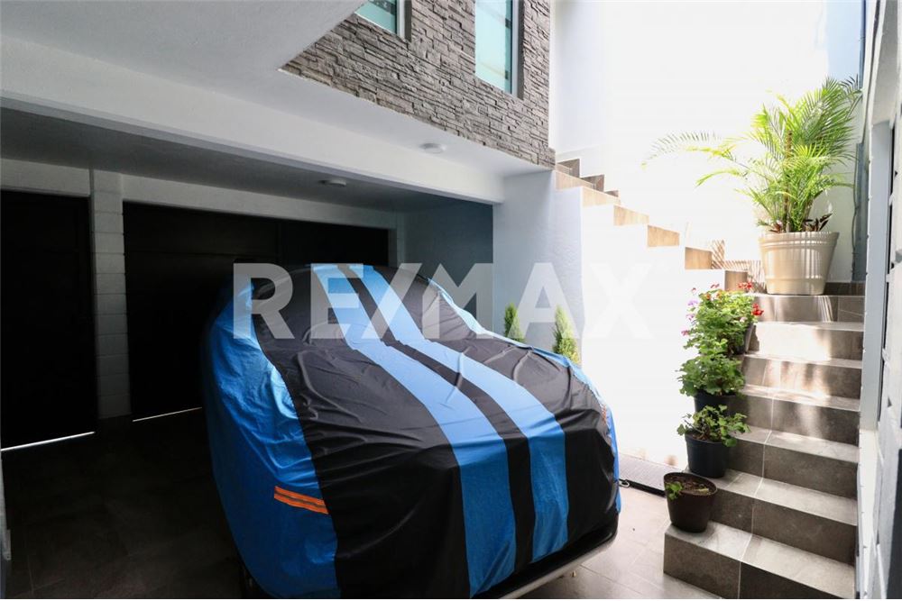 Residential - House - Ciudad de México, Mexico - Mexico - 2 - 1001028002-560