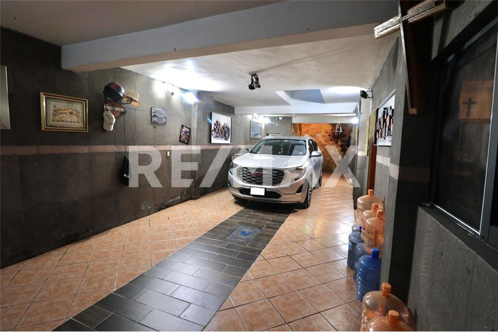 Residential - House - Nezahualcoyotl, Mexico - Mexico - 20 - 1001028002-550