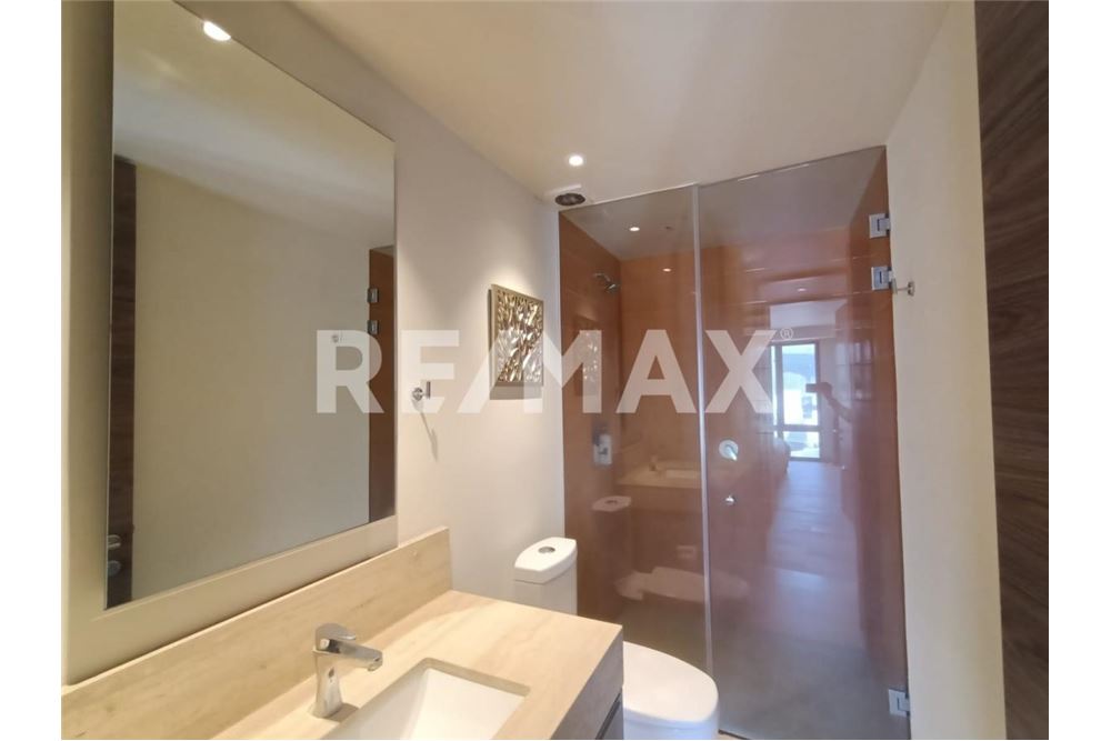 Residencial - Apartamento con terraza - Querétaro, México - Mexico - 13 - 1001065104-670