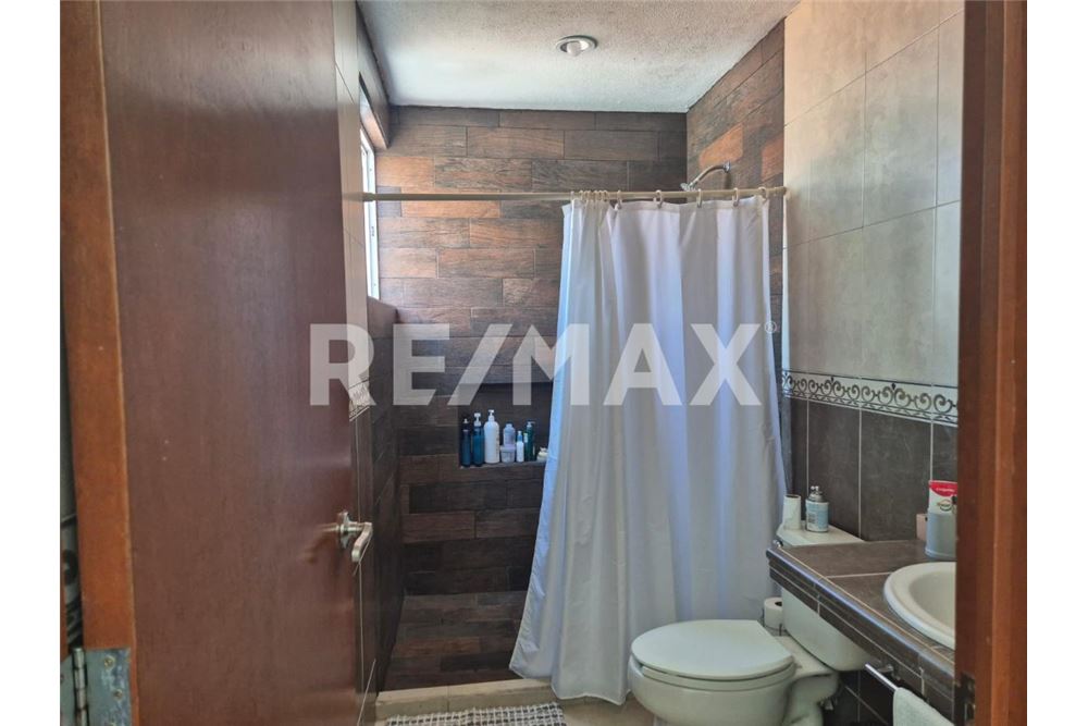 Comercial - Pousada - Querétaro, México - Mexico - 10 - 1001065083-160