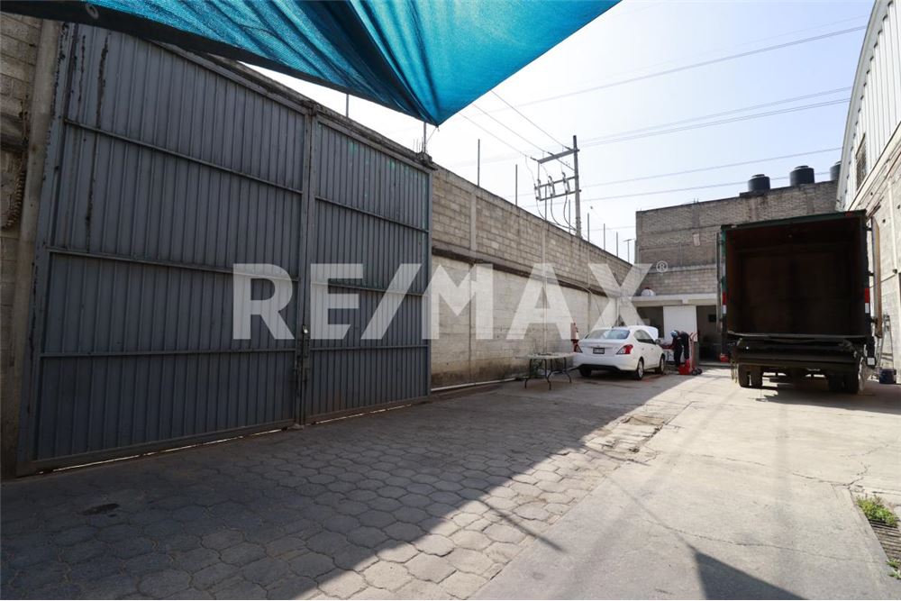 Commercial - Warehouse - Valle De Chalco Solidaridad, Mexico - Mexico - 15 - 1001028002-563