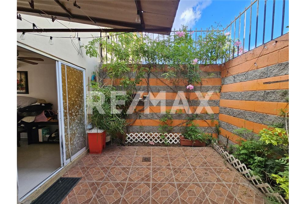 Residential - House - El Marques, Mexico - Mexico - 6 - 1001065017-80