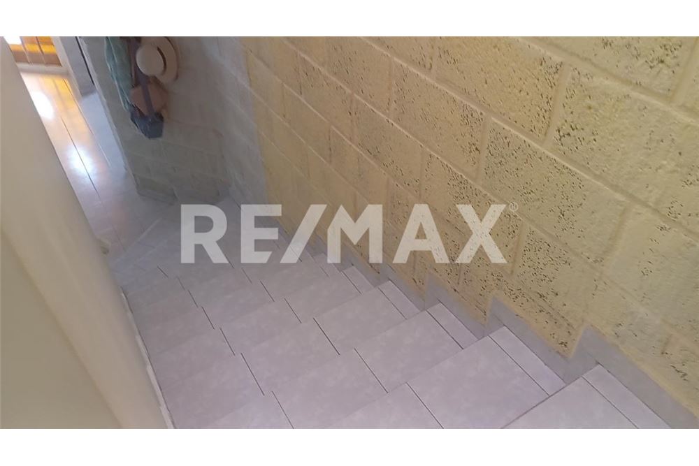 Prédio Habitacional - Casa - El Pueblito, México - Mexico - 17 - 1001065263-13