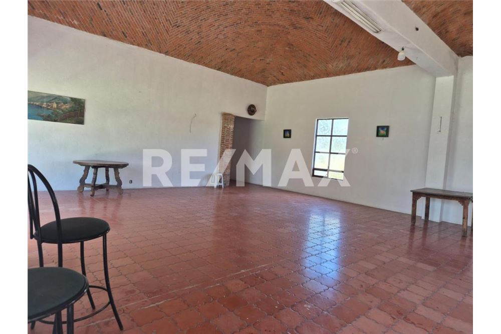 Commercial - Hotel - Ezequiel Montes, Mexico - Mexico - 1 - 1001065237-31