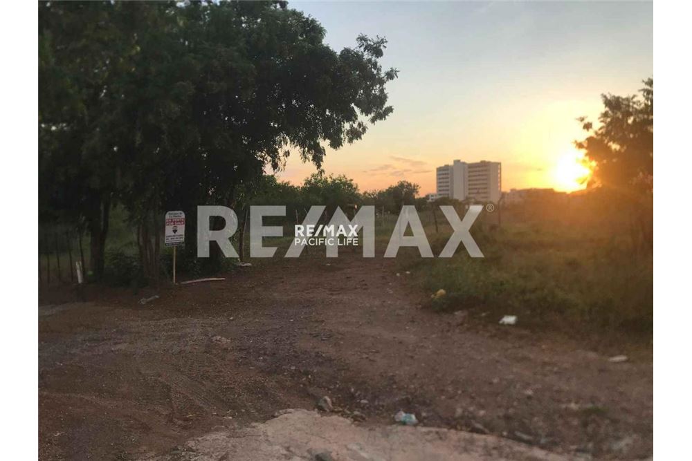 Residencial - Parcela de tierra para inversión - Mazatlán, México - Mexico - 4 - 1001145062-5