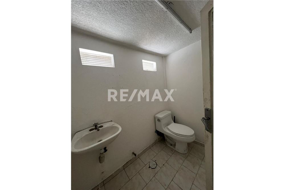 Commercial - Commercial/Retail - Toluca, Mexico - Mexico - 6 - 1001021001-711