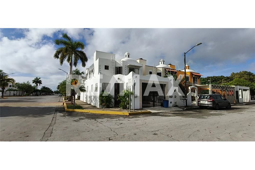 Residential - House - Playa del Carmen, Mexico - Mexico - 1 - 1001040037-38