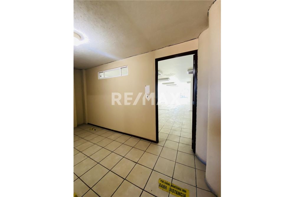 Commercial - Office Block - Toluca, Mexico - Mexico - 29 - 1001021005-19