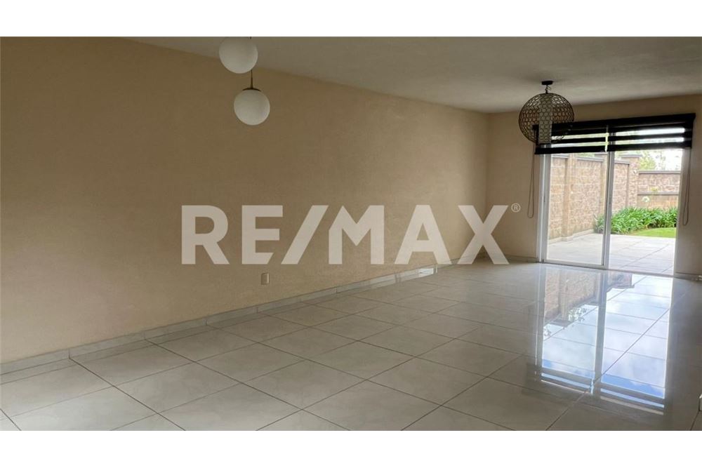 Residential - Condo/Apartment - Atizapán De Zaragoza, Mexico - Mexico - 5 - 1001028002-545