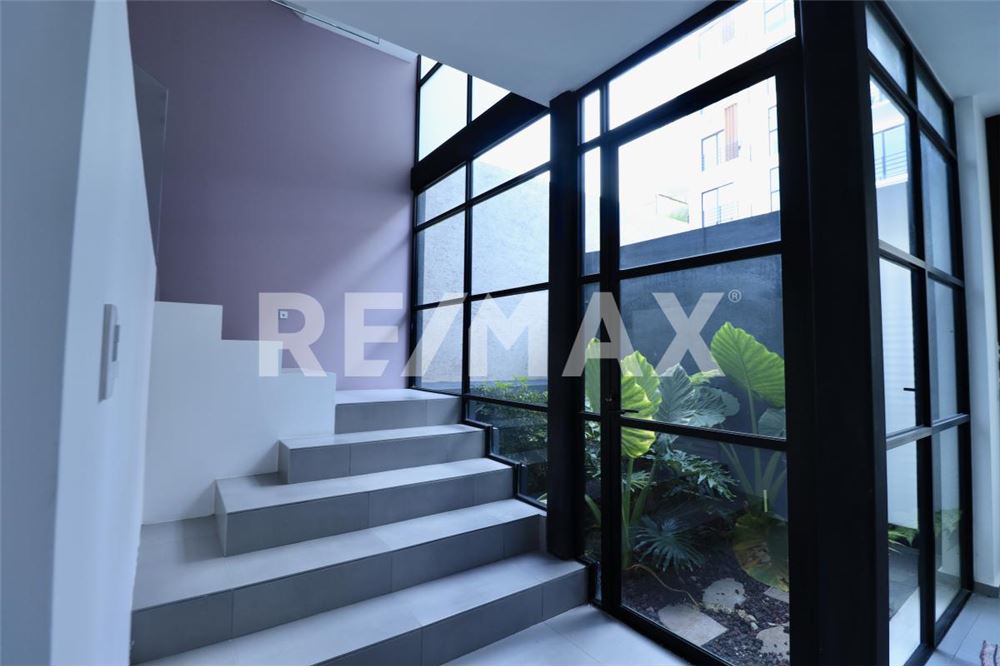 Residential - Condo/Apartment - Ciudad López Mateos, Mexico - Mexico - 8 - 1001028002-546