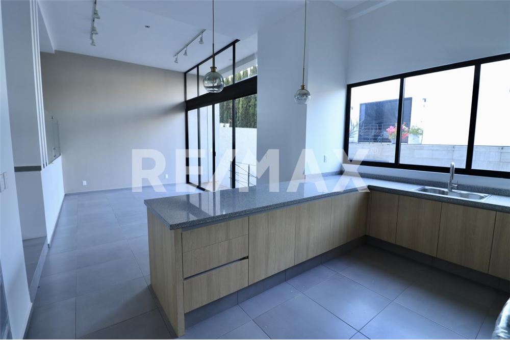 Residential - Condo/Apartment - Ciudad López Mateos, Mexico - Mexico - 7 - 1001028002-546