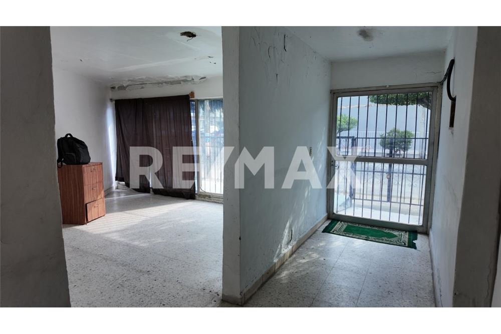 Commercial - Commercial/Retail - Guadalajara, Mexico - Mexico - 28 - 1001002008-1