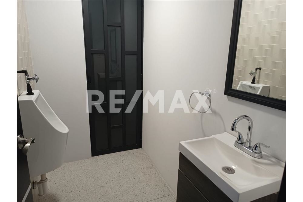 Commercial - Office - Tlalnepantla de Baz, Mexico - Mexico - 17 - 1001028028-146