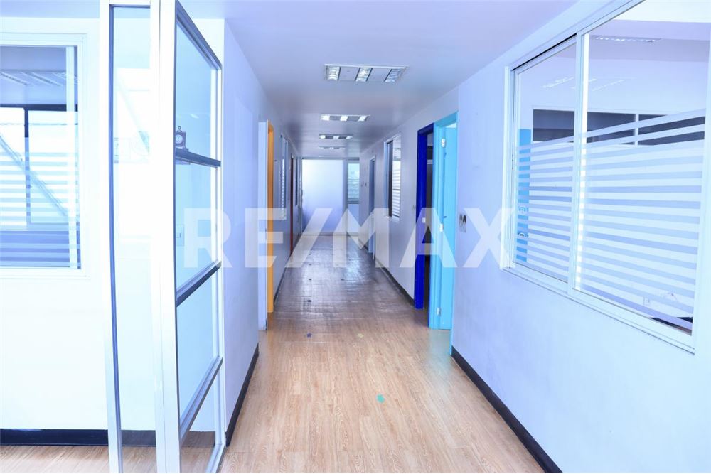 Commercial - Commercial/Retail - Huixquilucan, Mexico - Mexico - 11 - 1001028002-553