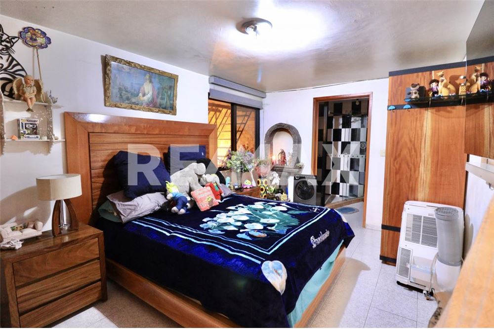 Residential - House - Nezahualcoyotl, Mexico - Mexico - 9 - 1001028002-550