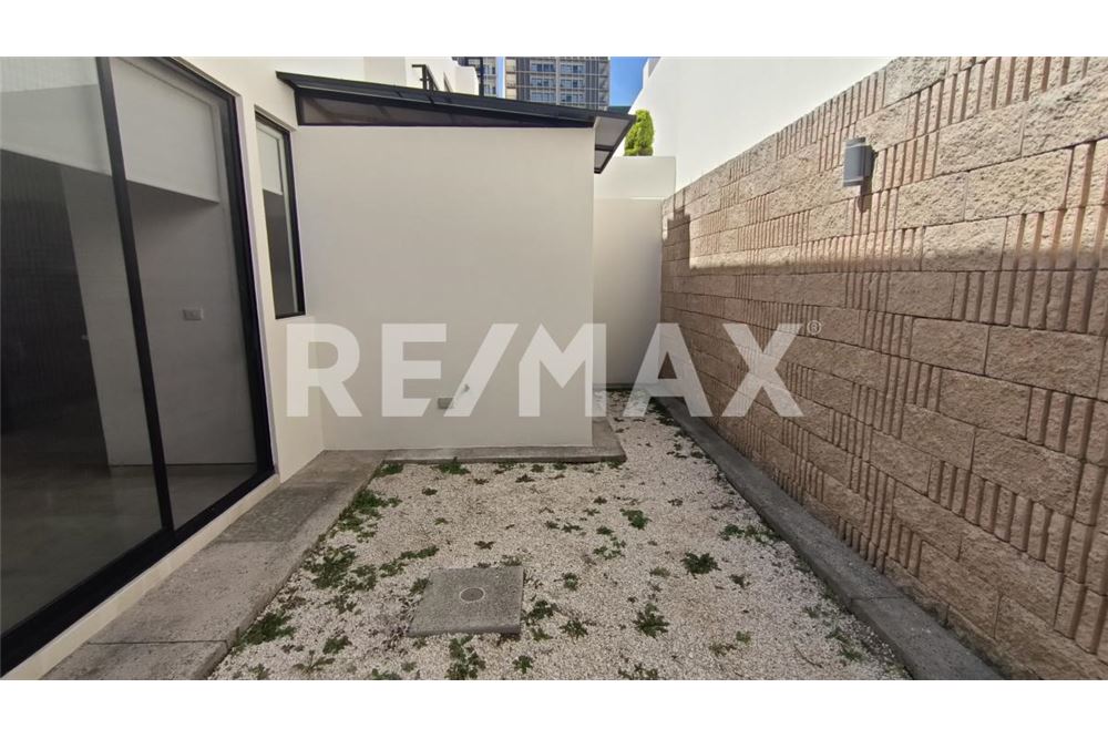 Residential - House - El Marques, Mexico - Mexico - 9 - 1001065050-367