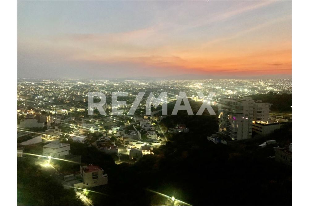 Prédio Habitacional - Apartamento com Sotão - Querétaro, México - Mexico - 13 - 1001065199-81