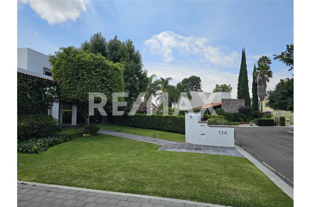 Residential - House - Querétaro, Mexico - Mexico - 14 - 1001065017-83